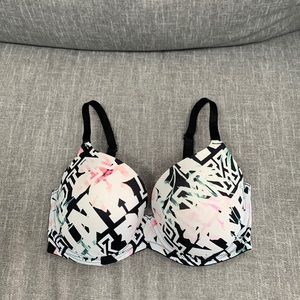 Victoria’s Secret PINK Bra